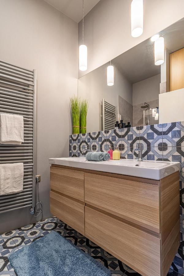 Apartamento Stylish Luxury Flat In Old Town Bratislava Exterior foto